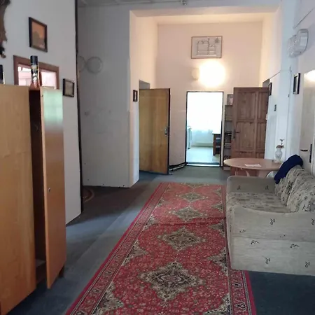 Stara Skola - Triluzkovy V Pohodli A Klidu ゲストハウス Cakova